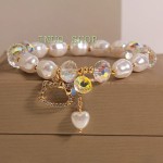 Pulsera de cristales con dijes